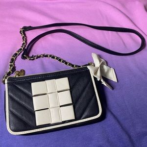 Betsey Johnson crossbody wallet purse